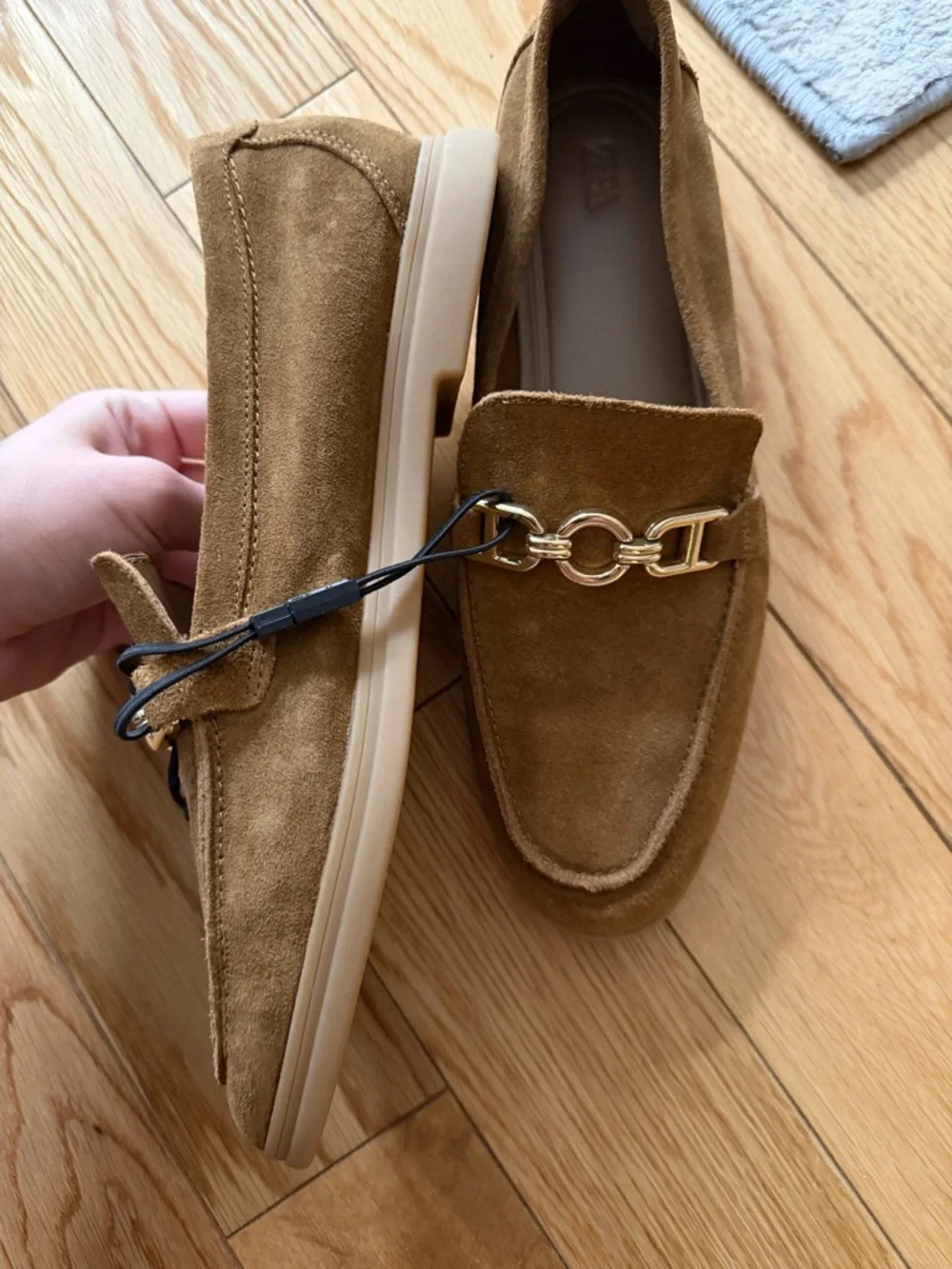 Zara Brown Suede Loafers with Gold Chain Detail - Picture 2 of 3